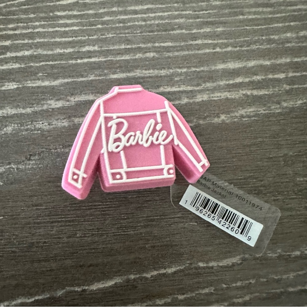 NWT Lot of 3 Crocs X Barbie Jibbitz Charms - Picture 5 of 7
